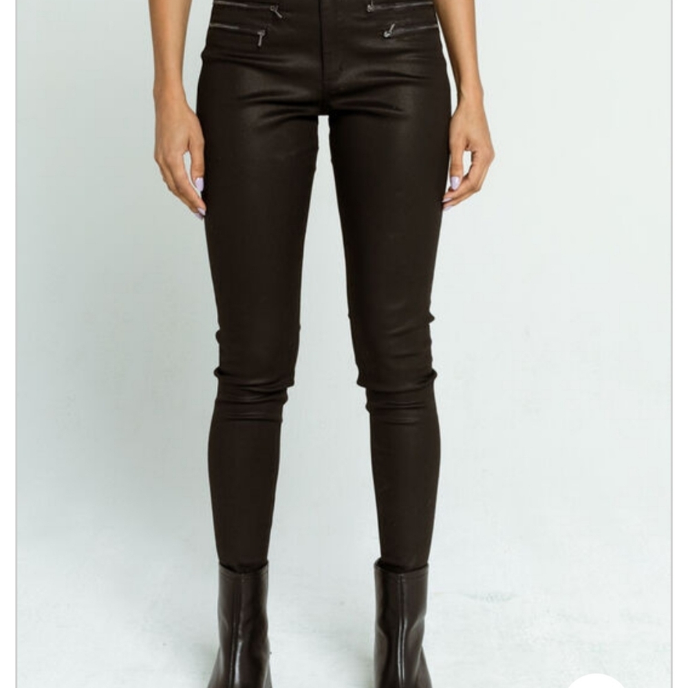Black skinny high rise pant